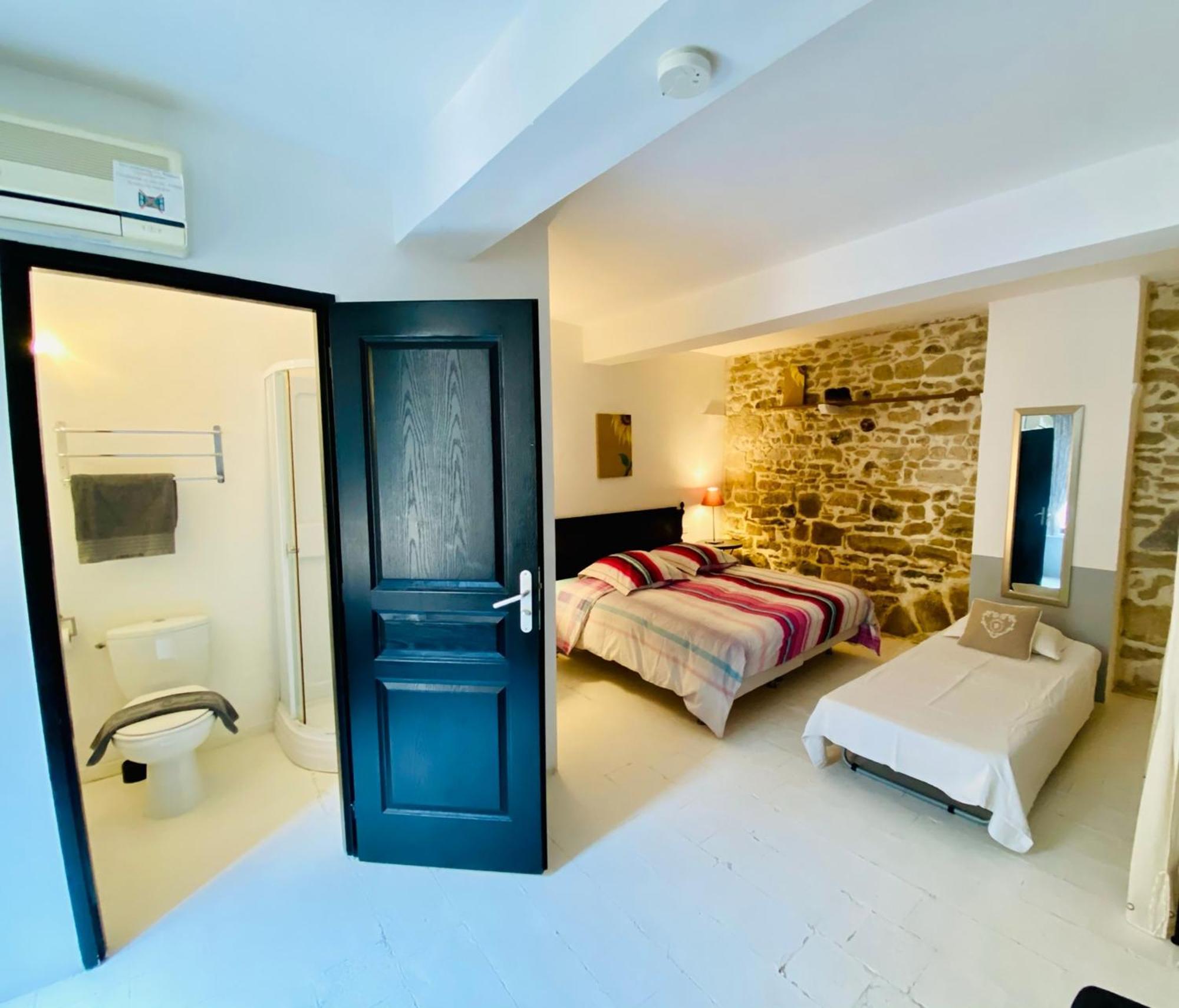 Les Chambres De La Villa Eugenie Lezignan-Corbieres Luaran gambar