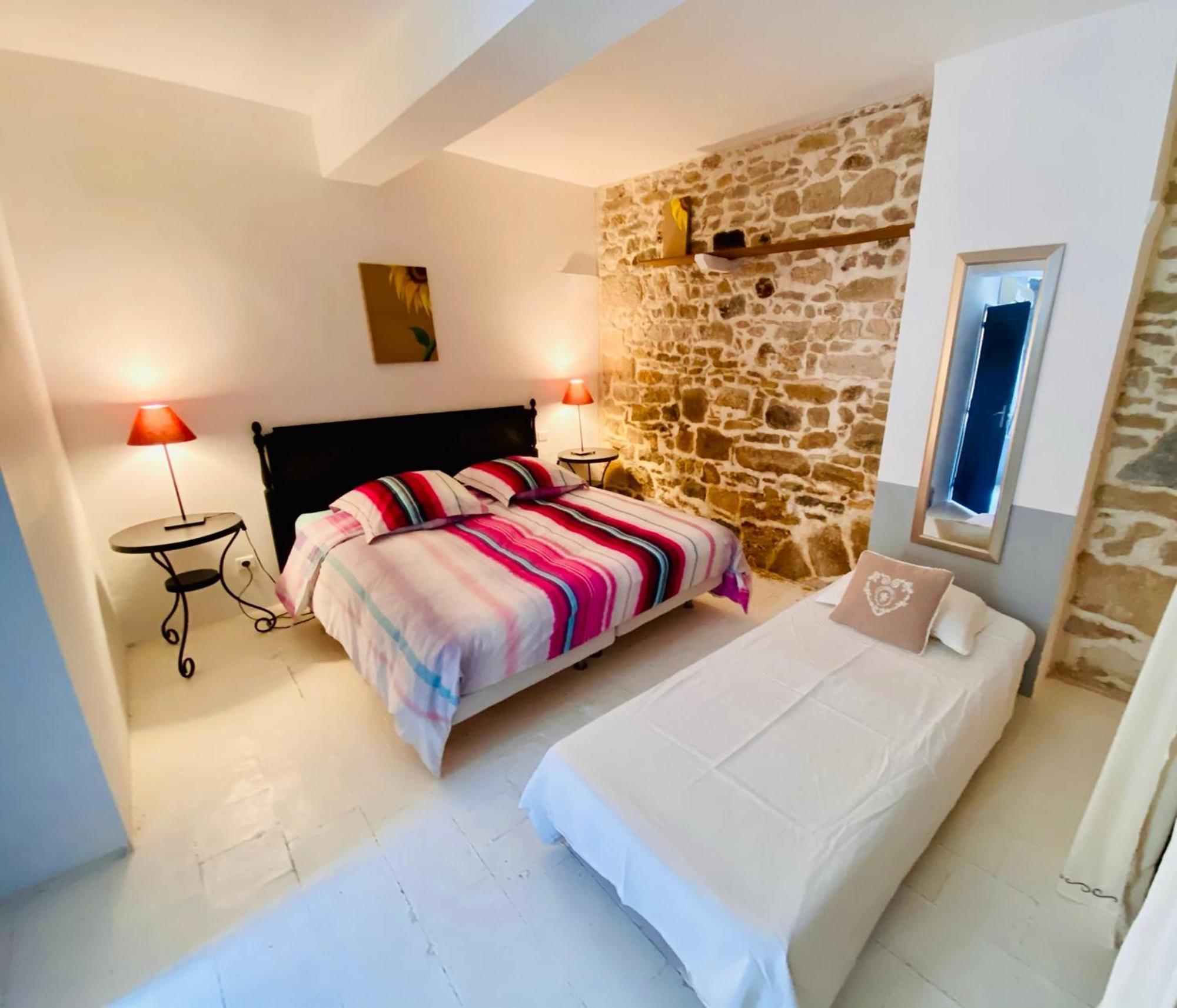 Les Chambres De La Villa Eugenie Lezignan-Corbieres Luaran gambar
