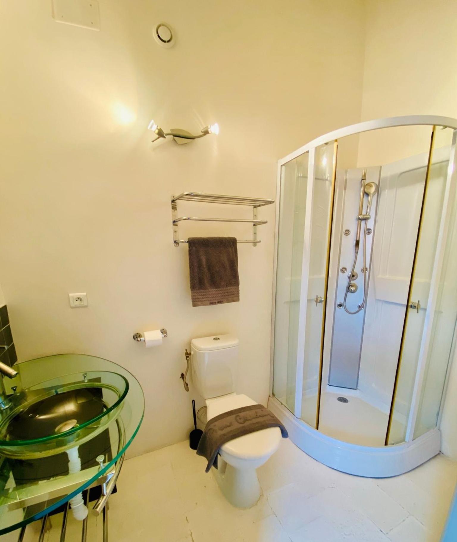 Les Chambres De La Villa Eugenie Lezignan-Corbieres Luaran gambar